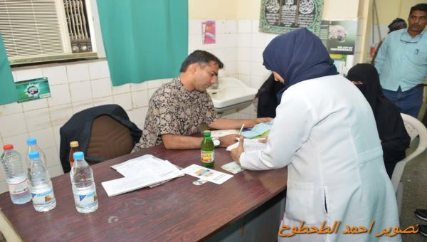 بعثة طبية هندية تباشر علاج جرحى الحرب في عدن( صور) 