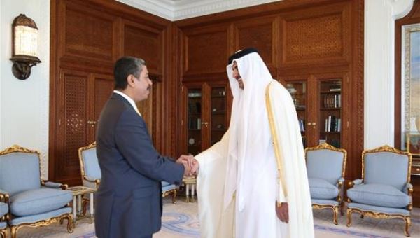 امير قطر  يستقبل نائب الرئيس بحاح