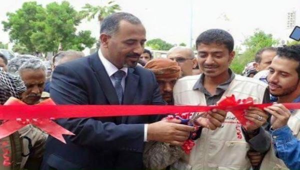 محافظ عدن يفتتح المرحلة الأولى من مشروع تأهيل مستشفى الجمهورية في عدن