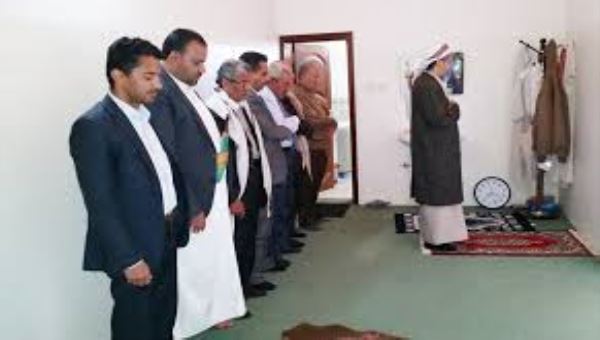 الحوثيون يسلمون مقرات حزب الاصلاح في حجة