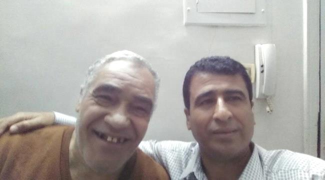 صحفي جنوبي يروي تفاصيل لقاء ب#القـاهرة جمعه بمعلمه في #الضـالع بعد 33 عاما