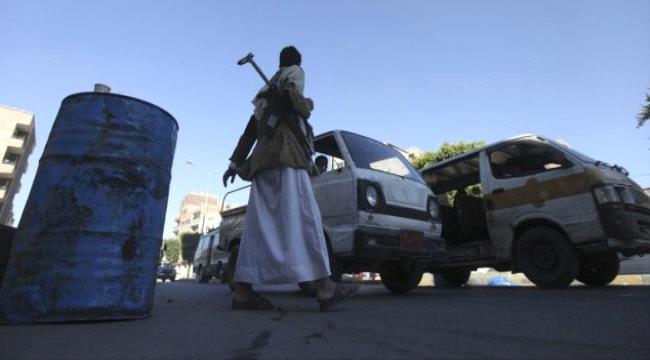 #الحـوثي يعتقل الرافضين للقتال.. ويسيّس خطب المساجد
