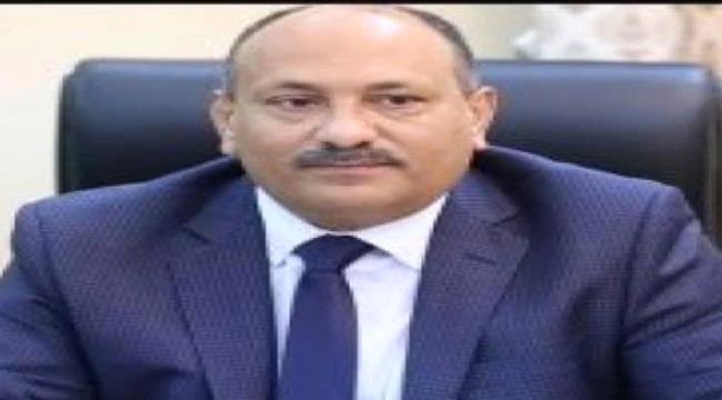نائب وزير الصناعة يعزي في وفاة الفقيد باصرة
