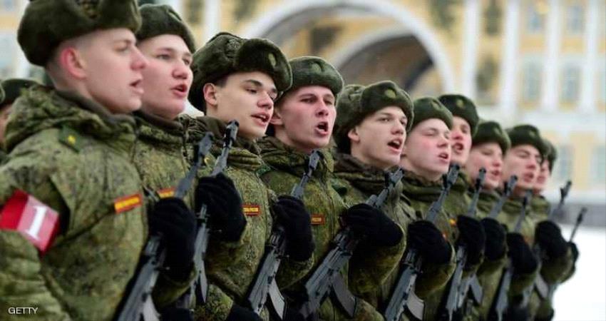 روسيا "تحرم" جنودها من الهواتف الذكية