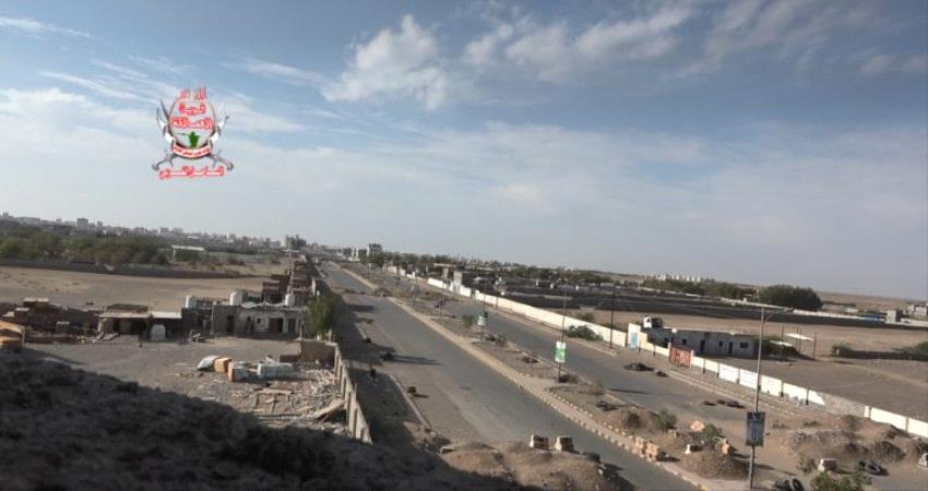 #الحـوثيون يقصفون مواقع العمالقة في الدريهمي وشارع #صنـعاء في الحديدة