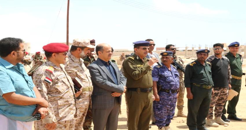 تقرير خاص- تورط قوات الأحمر بالتهريب للحوثيين عبر المنفذ الشرقي