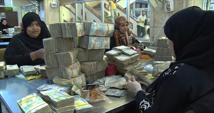 خبير اقتصادي: سببان لعدم تحسن أسعار العملة خلال رمضان