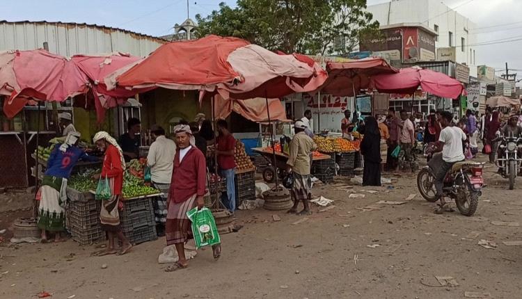 لحج.. عزوف الكثير من باعة الخضروات والأسماك من السوق المركزي بتبن لهذه الاسباب!