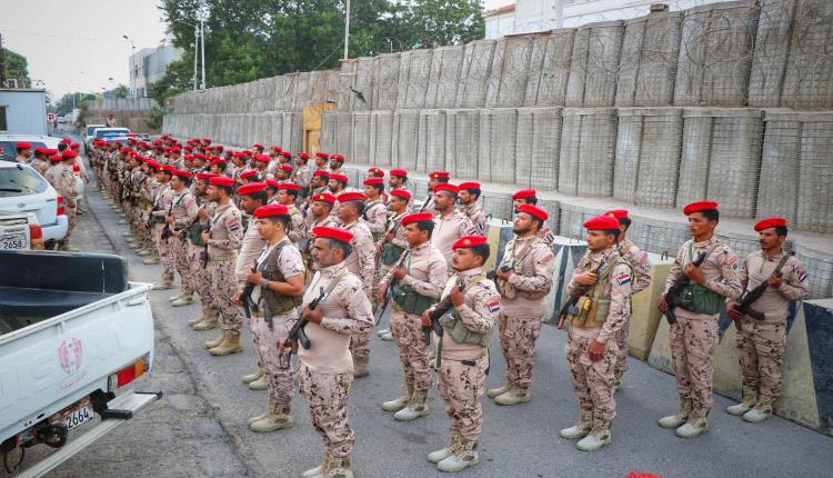 عدن .. الشرطة العسكرية تكشف عن تنسيق مع الأجهزة الأمنية وتؤكد الجاهزية لتأمين مقرات المنظمات الدولية