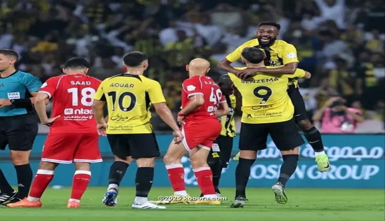 الاتحاد يقبل هدية الهلال ويبتعد بالصدارة من بوابة الوحدة