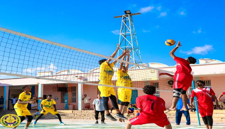 وحدة عدن والميناء والشعلة فرسان الجولة الثانية في دوري الناشئين للكرة الطائرة بعدن 