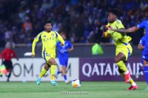 النصر يهدر الفرص ويتعادل مع الاستقلال